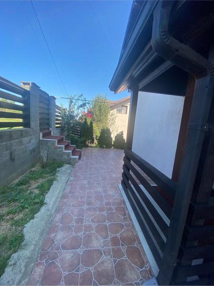 Casă cu Teren 636 Mp în Păun