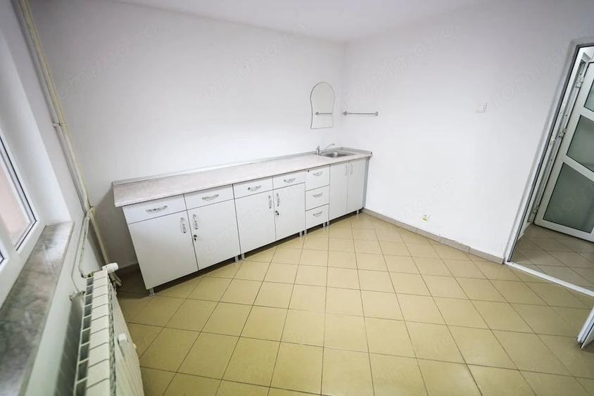 Spațiu comercial, de 55.78 mp, în Sărari