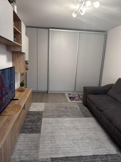 Apartament cu 2 camere decomandat, mobilat în Brâncoveanu
