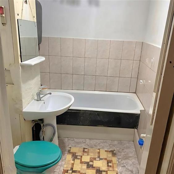 Apartament cu 3 camere decomandat în Burdujeni