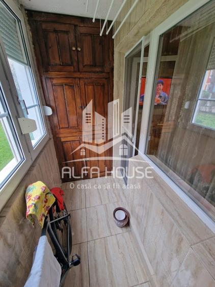 Apartament cu 3 camere semidecomandat în Govândari