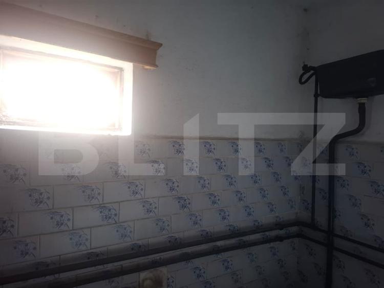 Casă individuală cu 5 camere cu Canalizare în Gura Foii