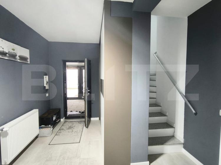 Casă individuală cu 11 camere cu Canalizare în Plaiul Vulcanești