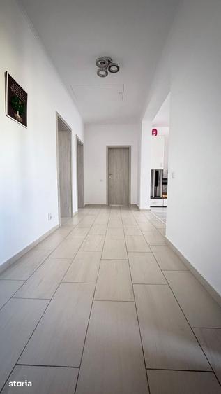 Casă cu 3 camere cu Teren 430 Mp în Domnești