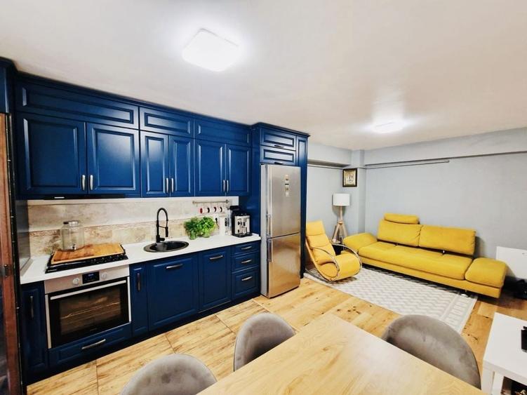 Apartament cu 3 camere decomandat în Vișan