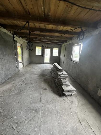 Casă cu Teren 3000 Mp în Central