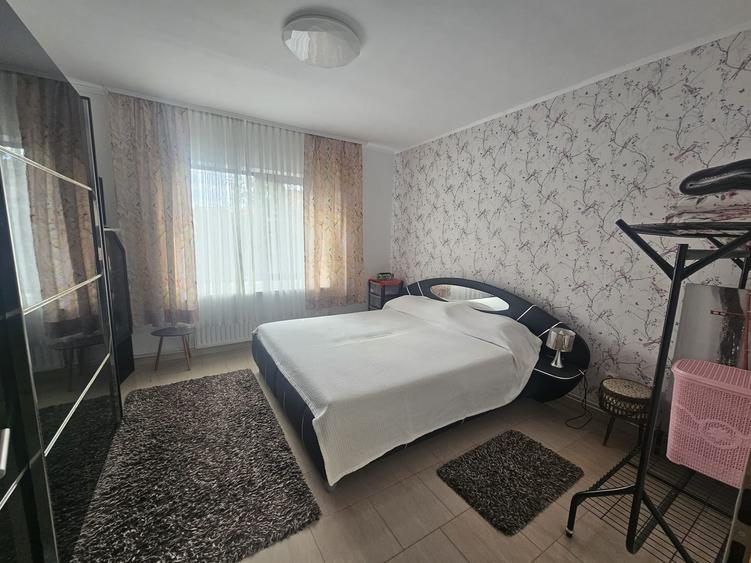 Casă individuală cu 5 camere cu Teren 558 Mp în Dorobanților
