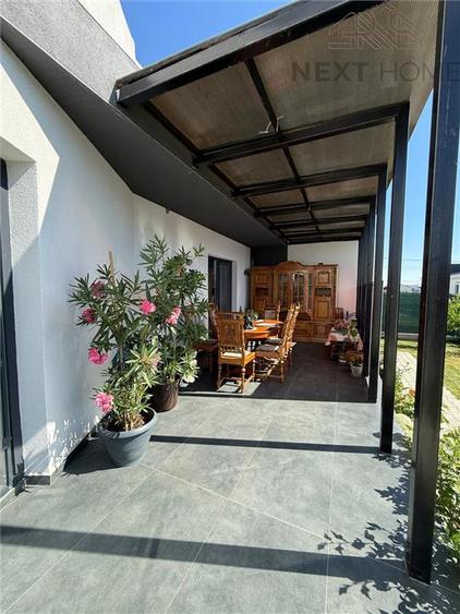 Casă cu 3 camere cu Piscina în Câmpineanca