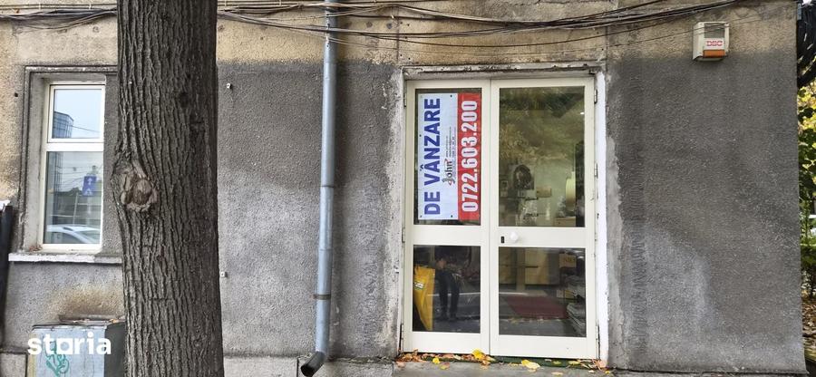 Spațiu comercial, de 64 mp, în Central