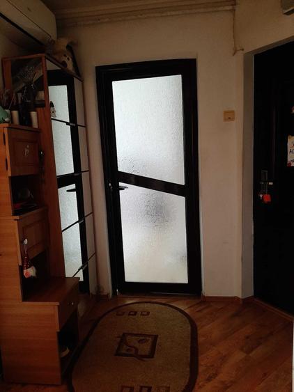 Apartament cu 2 camere decomandat în Albești