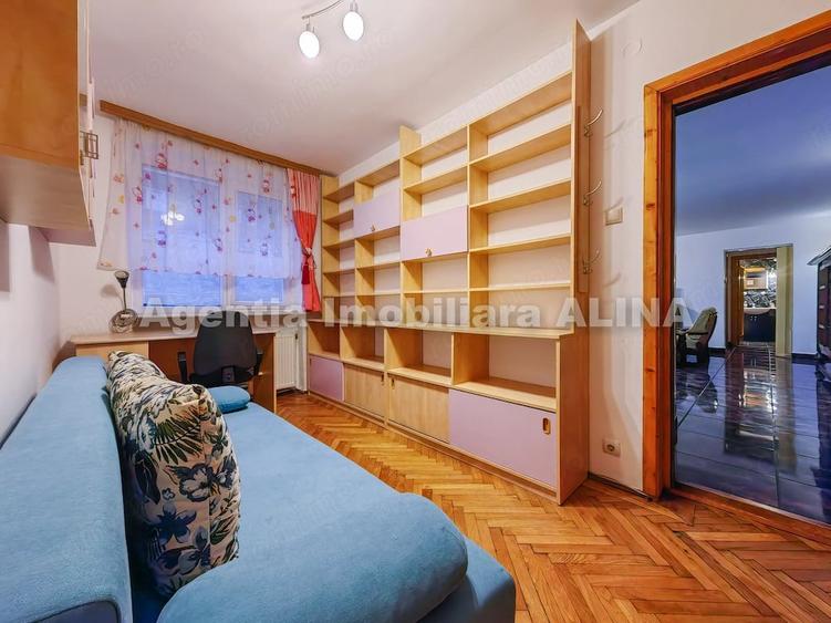 Apartament cu 3 camere semidecomandat în Împăratul Traian