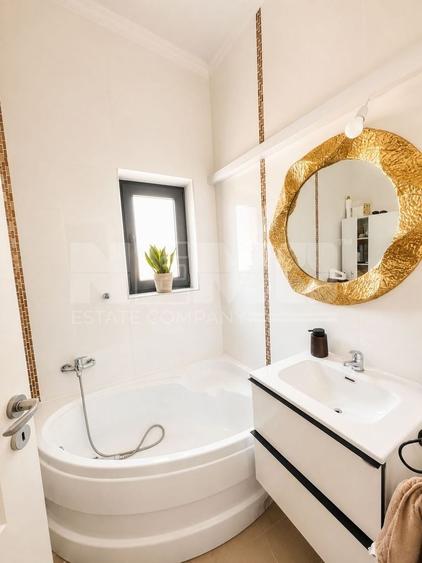 Apartament cu 2 camere decomandat în Ipotești