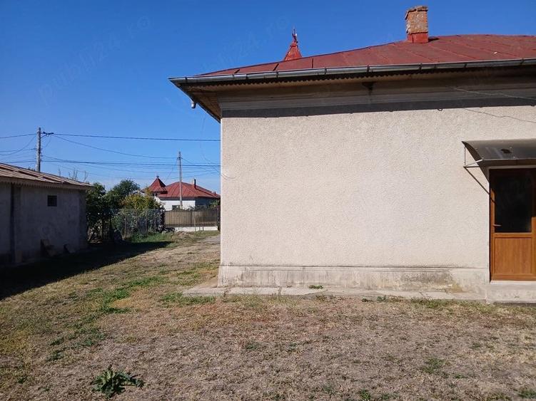Casă cu Teren 1830 Mp în Central