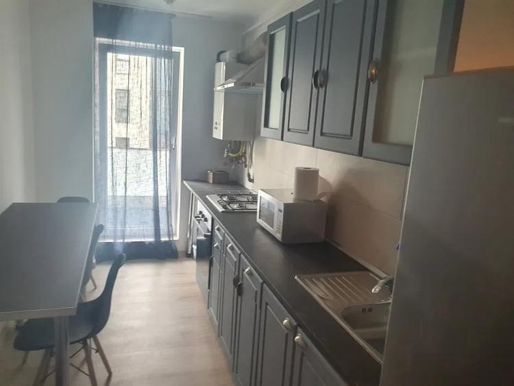 Apartament cu 2 camere decomandat, mobilat în Andrei Mureșanu