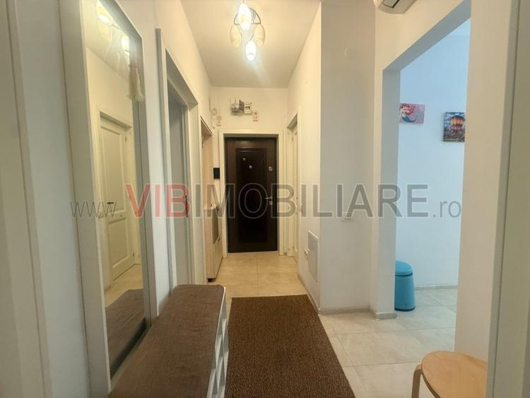 Apartament cu 3 camere semidecomandat în Floreasca