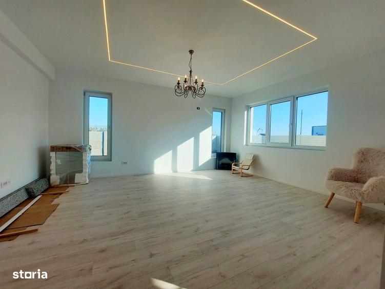 Casă cu 5 camere cu Teren 350 Mp în Central