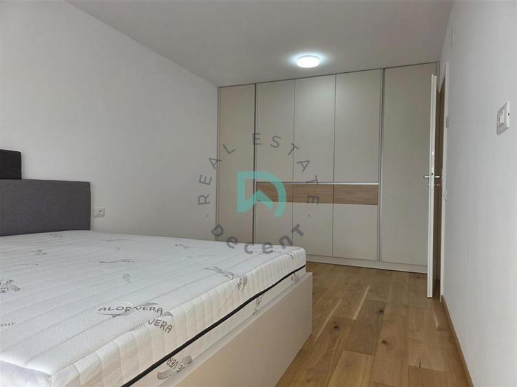 Apartament cu 3 camere decomandat în Astra