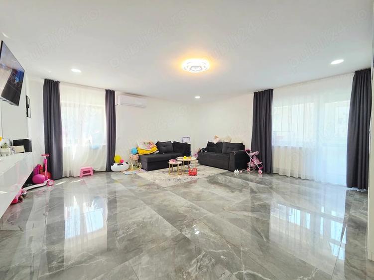 Apartament cu 4 camere decomandat în Central