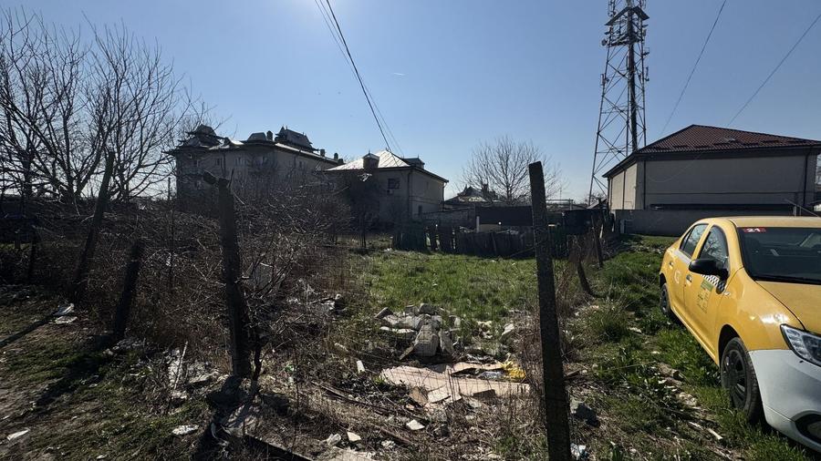 Teren Construcții intravilan de 1028 mp, în