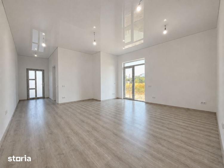 Casă cu 4 camere cu Teren 390 Mp în Central