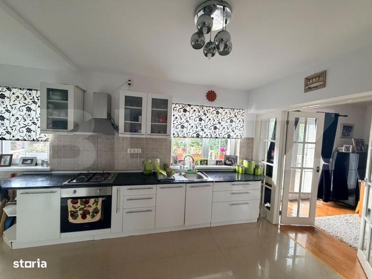Casă cu 4 camere cu Teren 1033 Mp în Sânpetru
