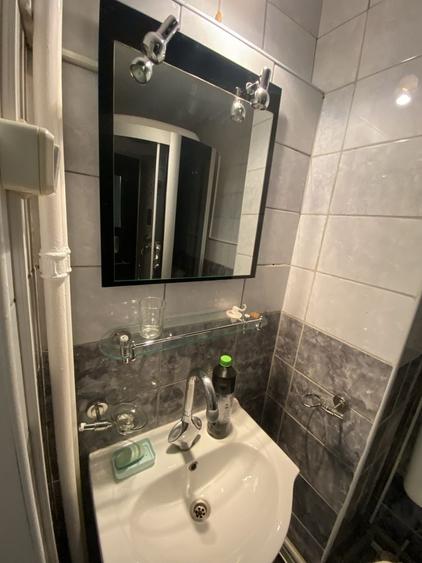 Apartament cu 3 camere decomandat în Basarabia