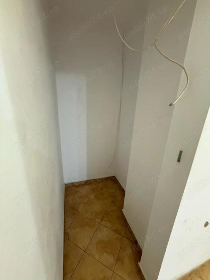 Apartament cu 3 camere decomandat în 9 Mai