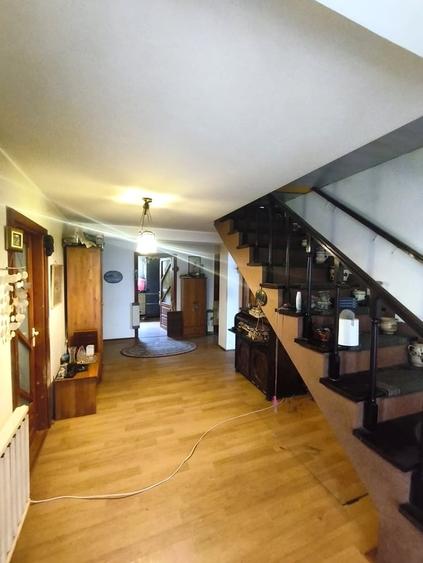 Casă cu 7 camere cu Teren 1000 Mp în Jilava