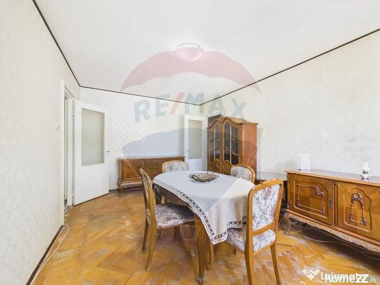 Apartament cu 3 camere decomandat în Ultracentral