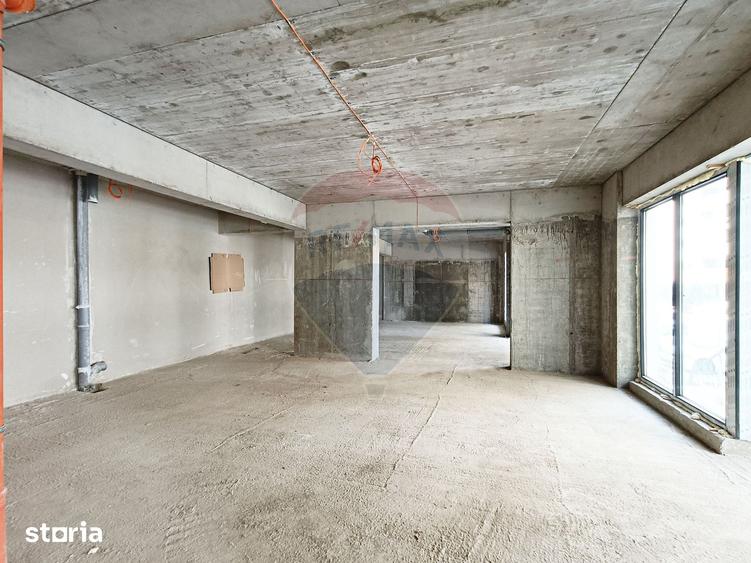 Inchiriere Spatiu Comercial Parter, Terasa 63mp | M. Berceni la 9 min. - 5