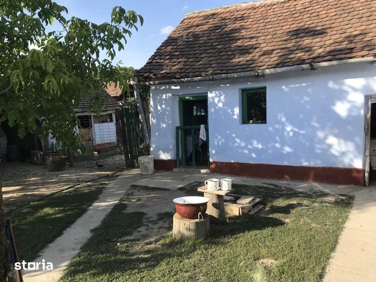 Casă cu 3 camere cu Teren 1891 Mp în Tulca
