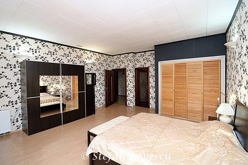 Casă cu 5 camere cu Piscina în Izvorani