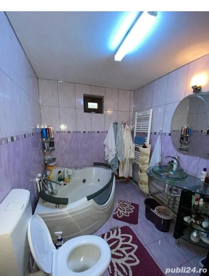 Casă individuală cu 4 camere cu Teren 725 Mp în Pietroasele