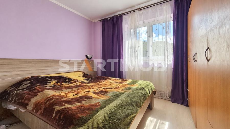 Apartament cu 3 camere decomandat în Răcădău