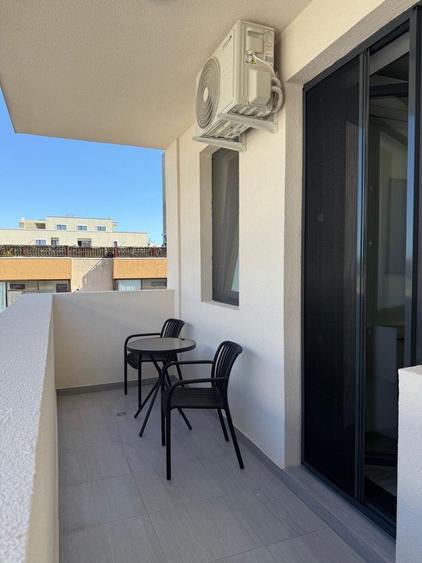 Apartament cu 2 camere decomandat în Universitate