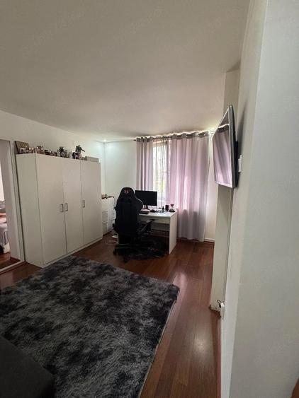 Apartament cu 2 camere semidecomandat, mobilat în Central