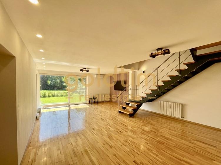 Duplex cu 6 camere cu Piscina în Iancu Nicolae