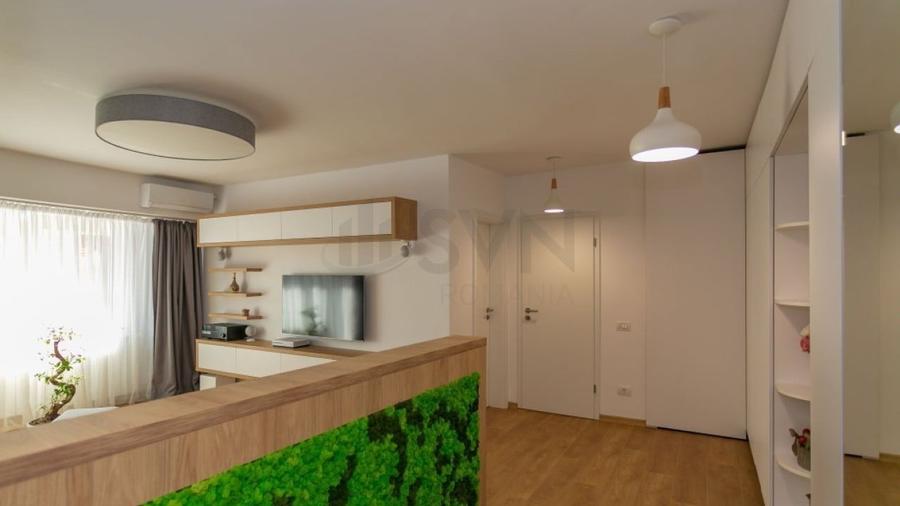 Apartament cu 3 camere semidecomandat, mobilat în Calea Victoriei