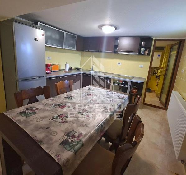 Casă cu 5 camere în Vladimirescu