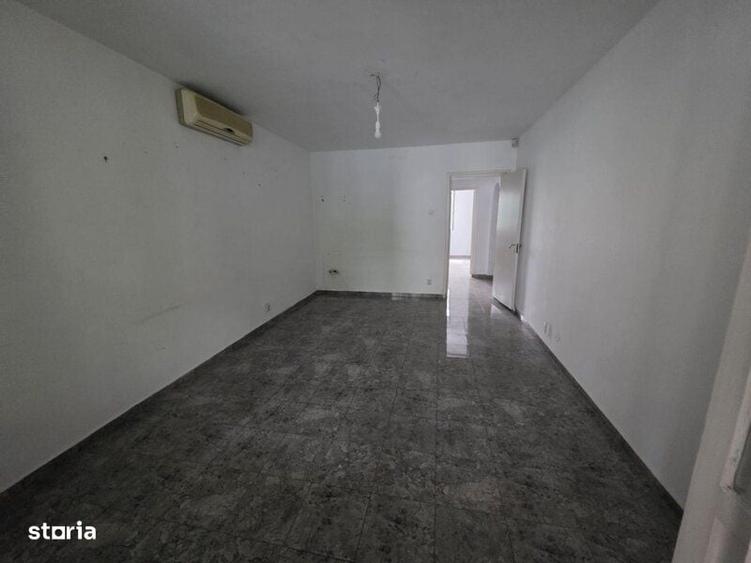 Apartament cu 3 camere în Dristor