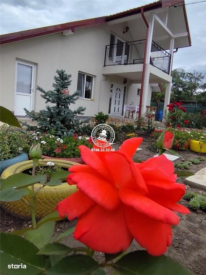 Casă cu 4 camere în Stejarii