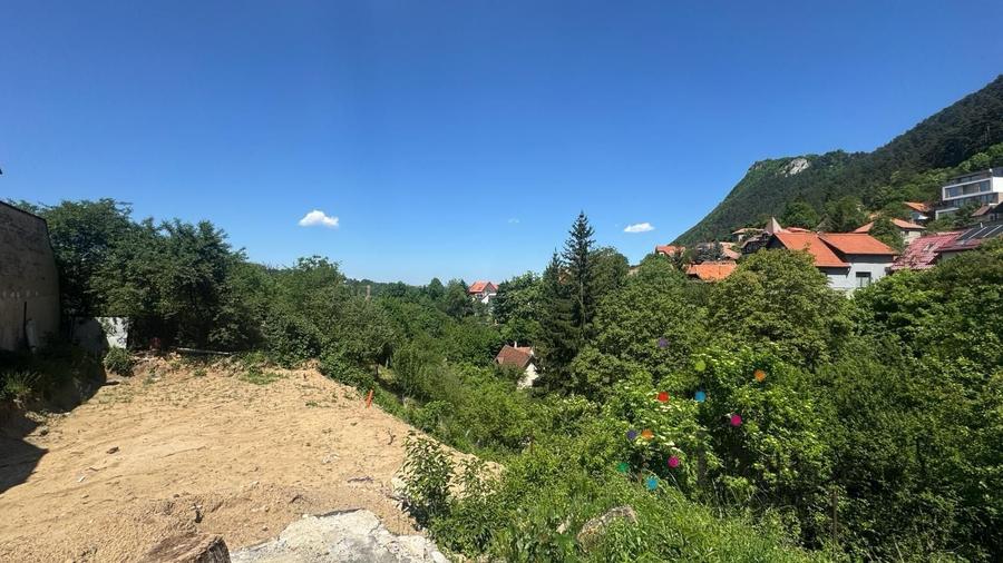 Teren Construcții intravilan de 354 mp, în Schei