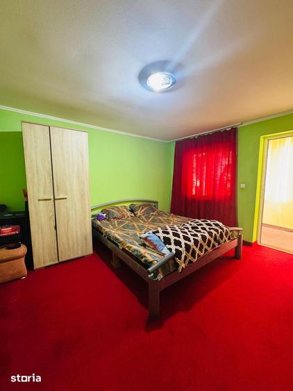 Casă cu 6 camere cu Teren 1085 Mp în Chișlaz