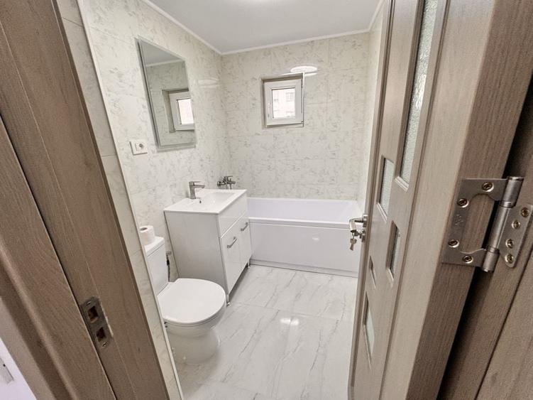 Apartament cu 3 camere decomandat în Dorobanți