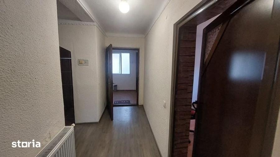 Casă cu 4 camere cu Teren 170 Mp în Dorobanți