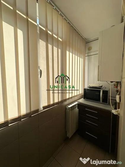 Apartament cu 3 camere decomandat în Ostroveni