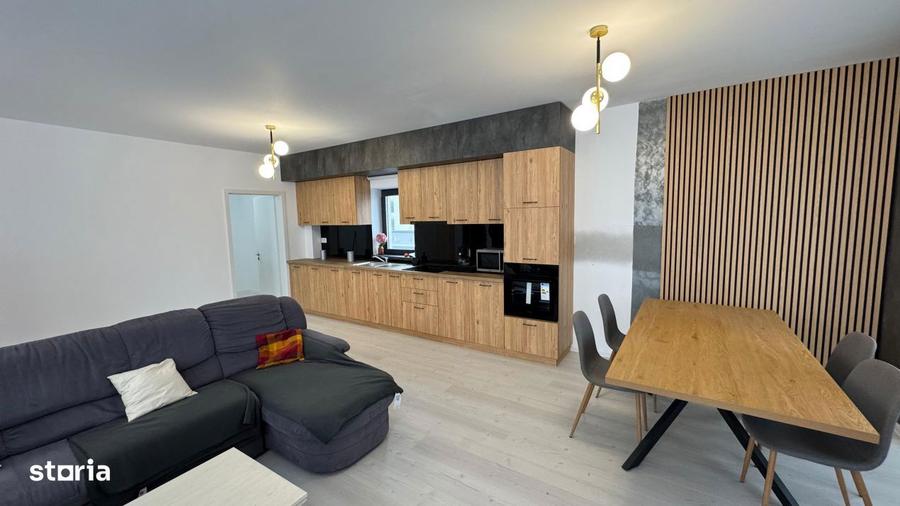 Apartament cu 3 camere, mobilat în Tractorul