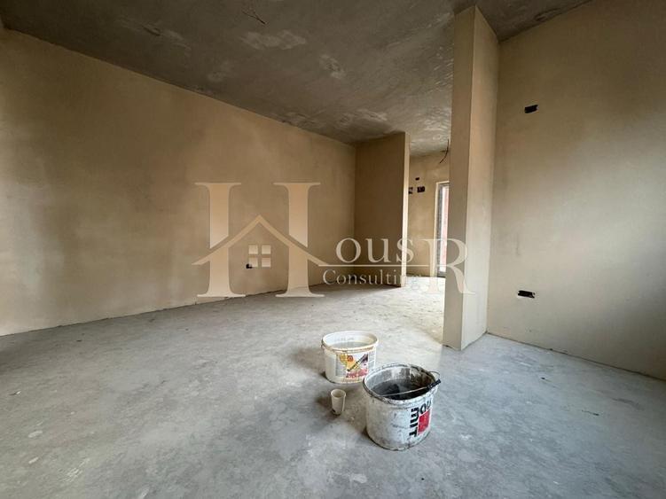 Apartament cu 2 camere semidecomandat în Girocului