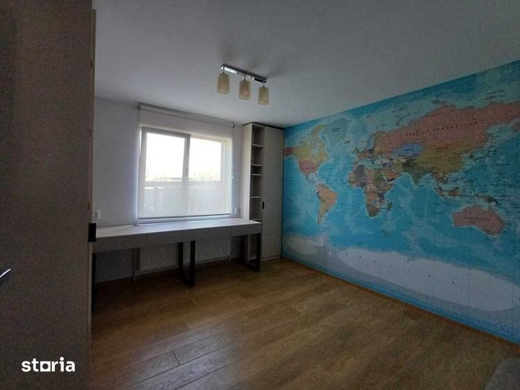 Casă cu 4 camere cu Teren 200 Mp în Central