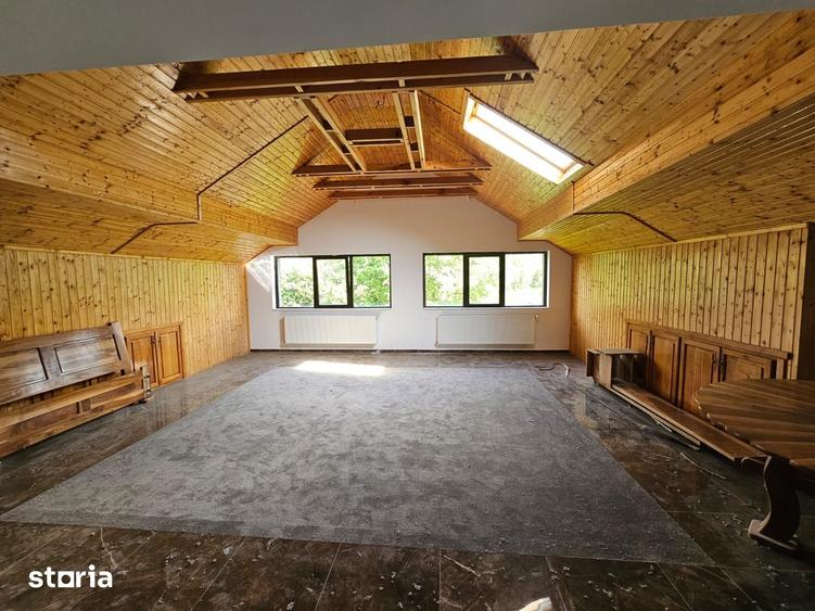 Casă cu 7 camere cu Teren 550 Mp în Câmpulung Muscel